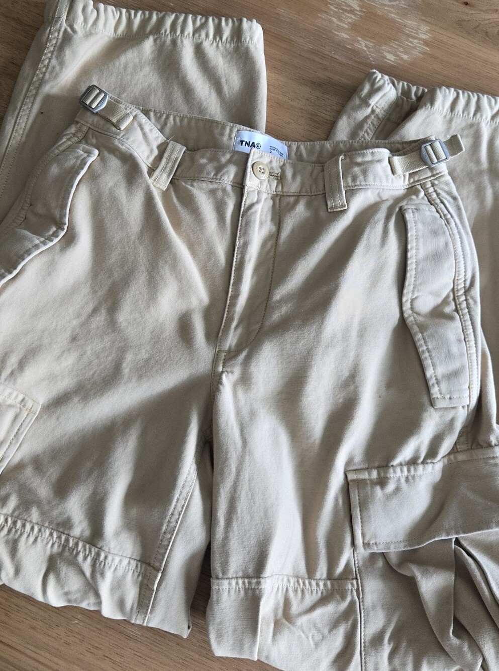 tna | size 2 | khaki cotton cargo pants with drawstring ankle